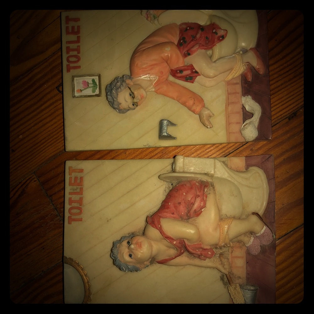 Bathroom accents